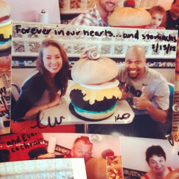 Cheeburger Cheeburger's one pounder challenge